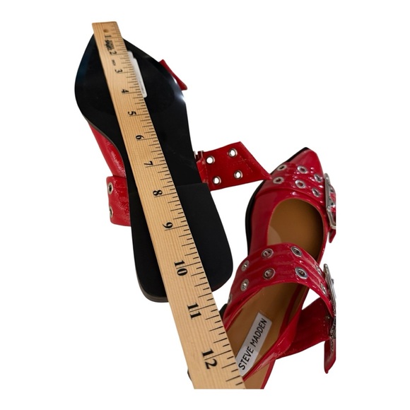 STEVE MADDEN GRAYA RED PATENT Stylish Red Women's Shoes with Buckle Flats Size 7 - Picture 17 of 17
